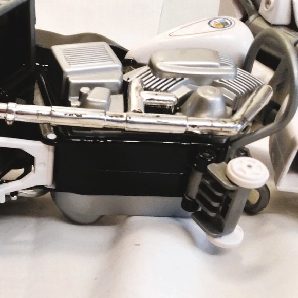 Vintage Funrise-1992 Metro Police Motorcycle 208-Real Voice, Sounds & Lights - Picture 11 of 15